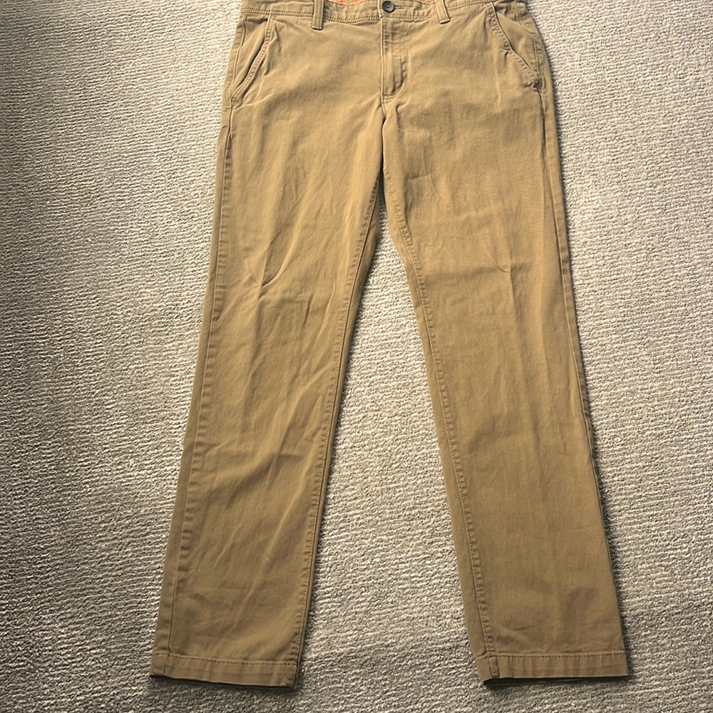 Men’s khakis